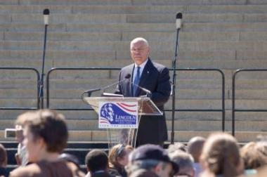General Colin Powell delivered the keynote address at the Tribute Concert and Naturalization Ceremony.